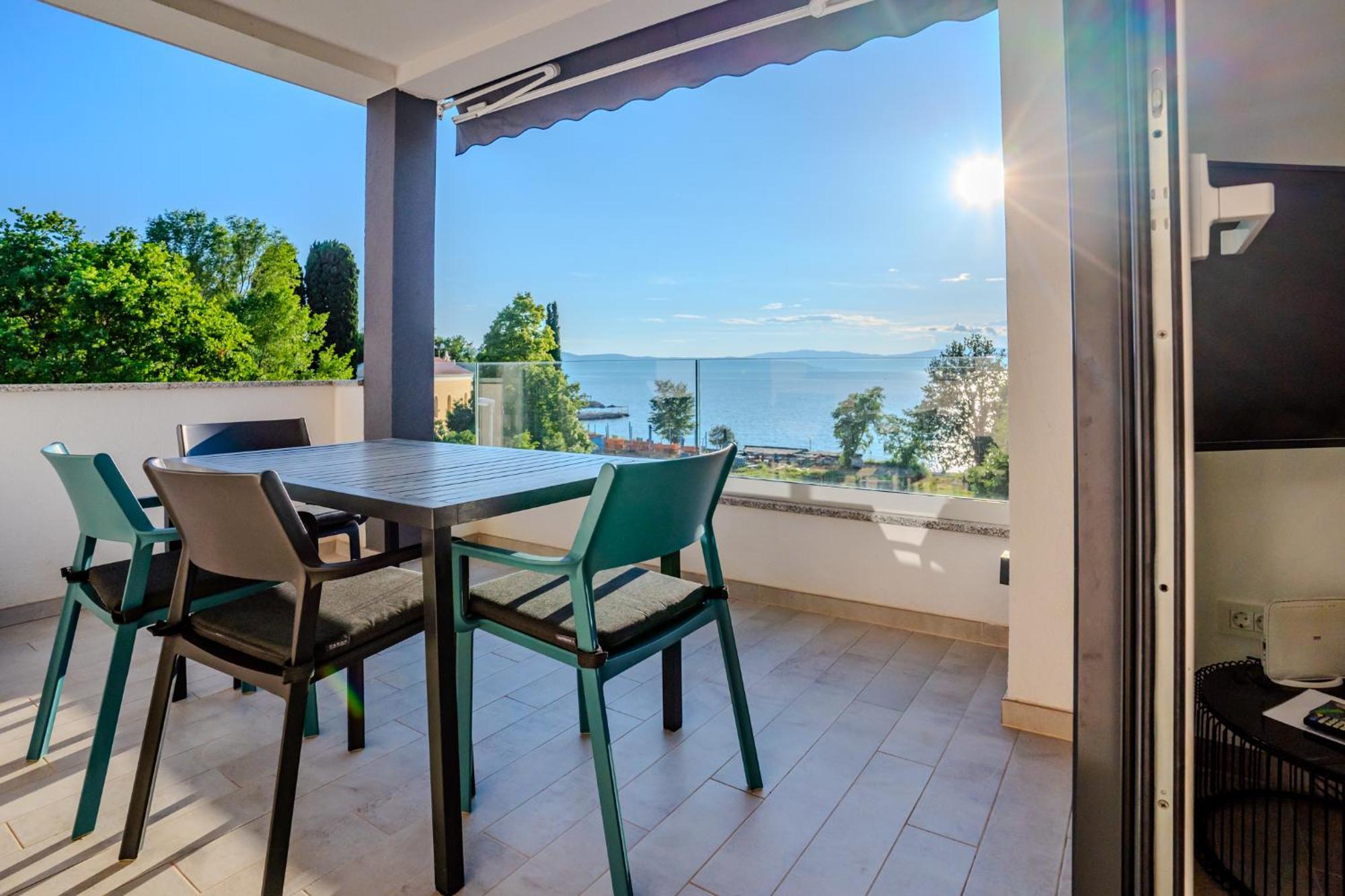 Apartman Polje Njivice Eksteriør bilde